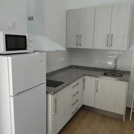 Estudio El Palo Sol Playa Apartman *
